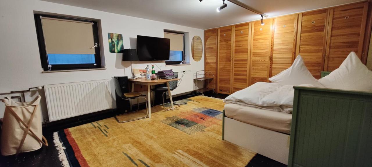 Spacious & Comfortable Guestrooms W Private Bathrooms Near Koelnmesse & Lanxess Arena, Free Parking, Highspeed Wifi ภายนอก รูปภาพ