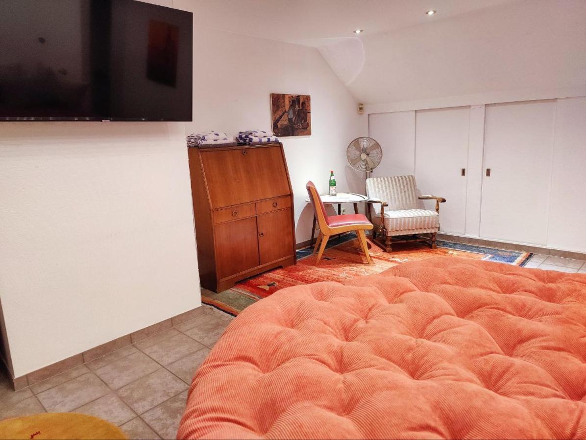 Spacious & Comfortable Guestrooms W Private Bathrooms Near Koelnmesse & Lanxess Arena, Free Parking, Highspeed Wifi ภายนอก รูปภาพ